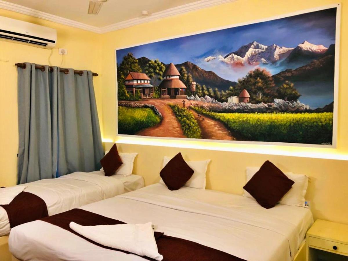 Hotel Peaceland Lumbini Extérieur photo