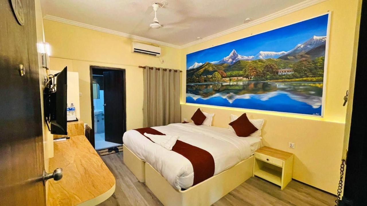 Hotel Peaceland Lumbini Extérieur photo